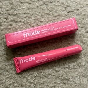 Rhode Peptide Lip Treatment in shade: Sugar Cookie (WITH RECEIPT)